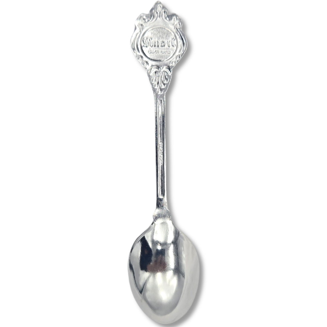 Spoon Stuart tea