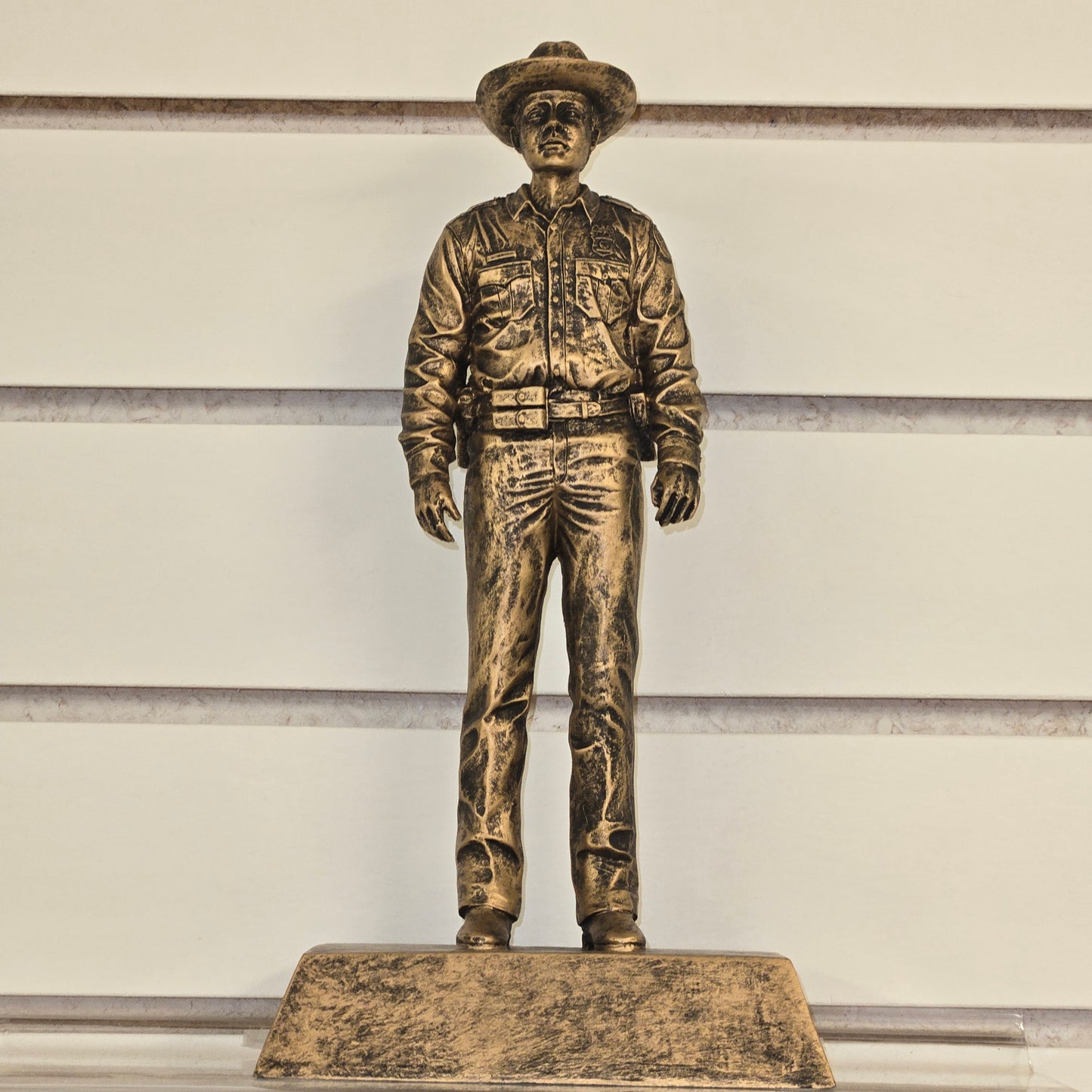 BP Agent Statue - Male
